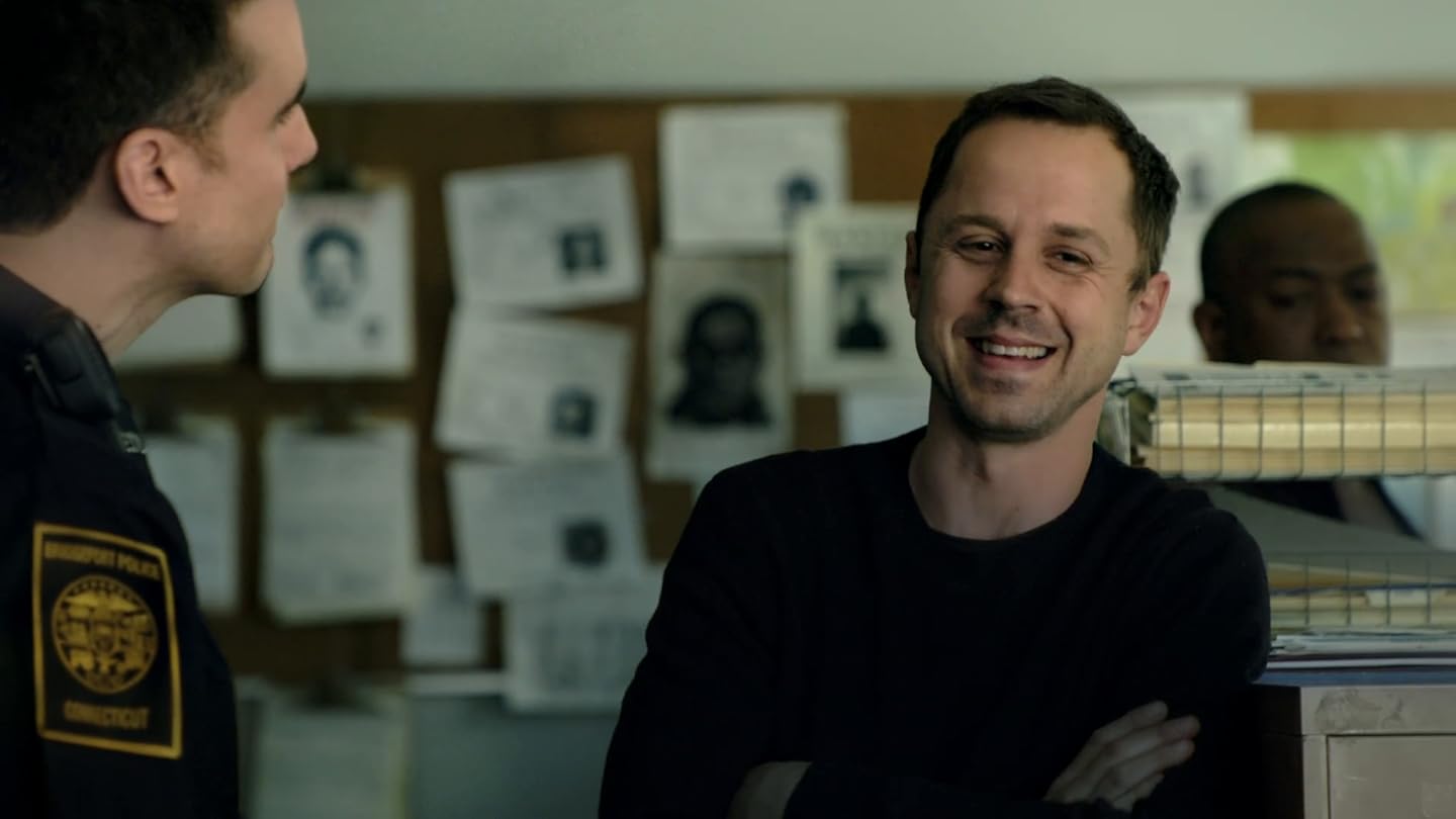 Amazon.co.jp Sneaky Pete Season 1 Marin Ireland, Shane Mcrae