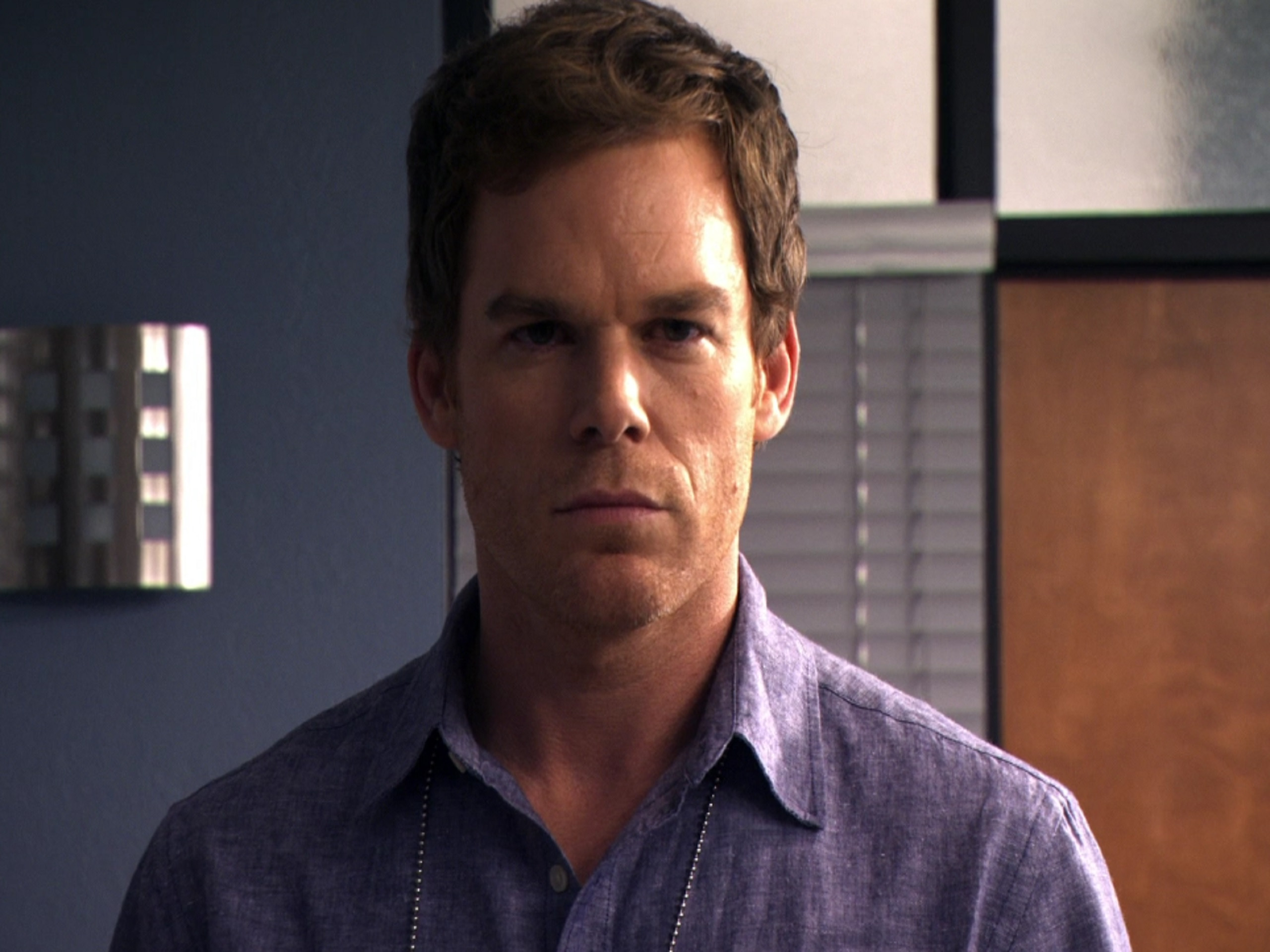 Декстер постеры к сезонам. Dexter morgan. Декстер фото. Декстер резка. Декстер морган.