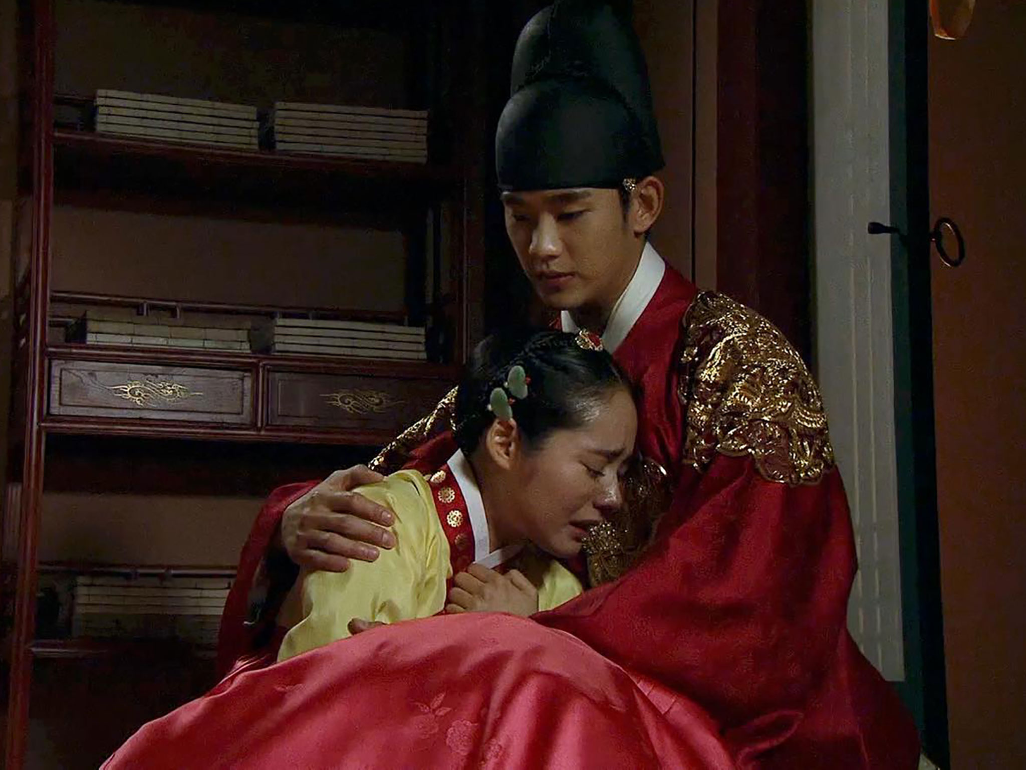 Prime Video The Moon Embracing the Sun