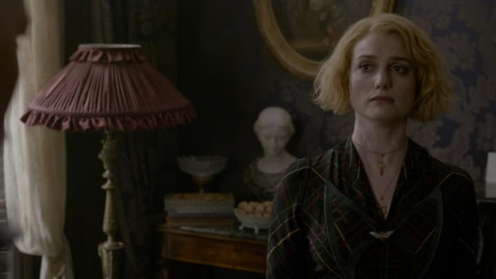 Amazon.co.jp: Fantastic Beasts: The Crimes of Grindelwaldを観る | Prime Video