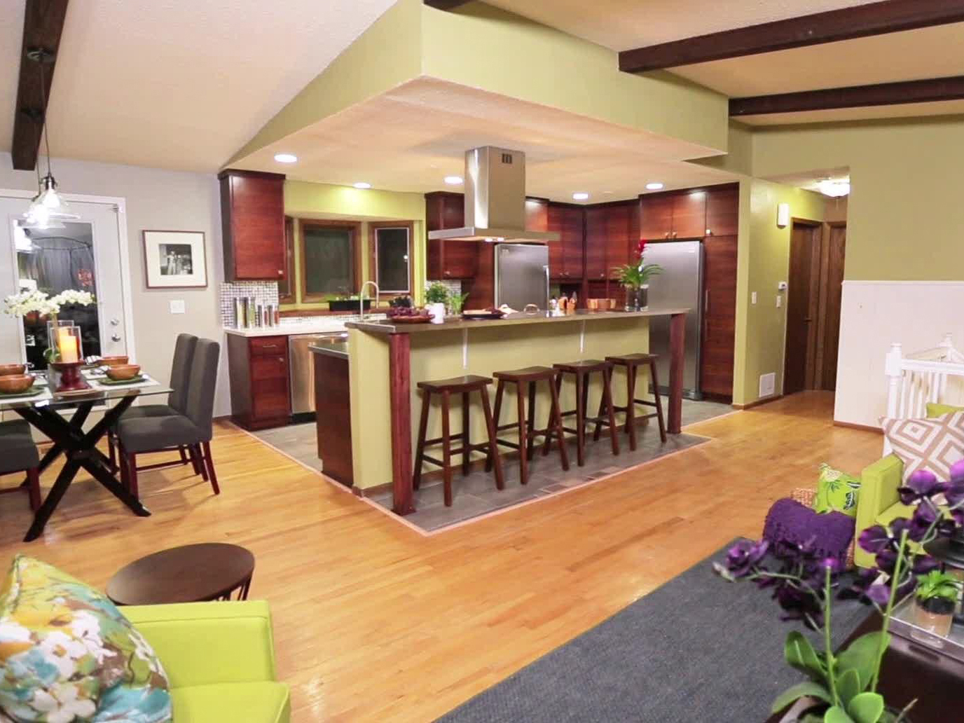 Prime Video: Renovation Raiders - Season 2