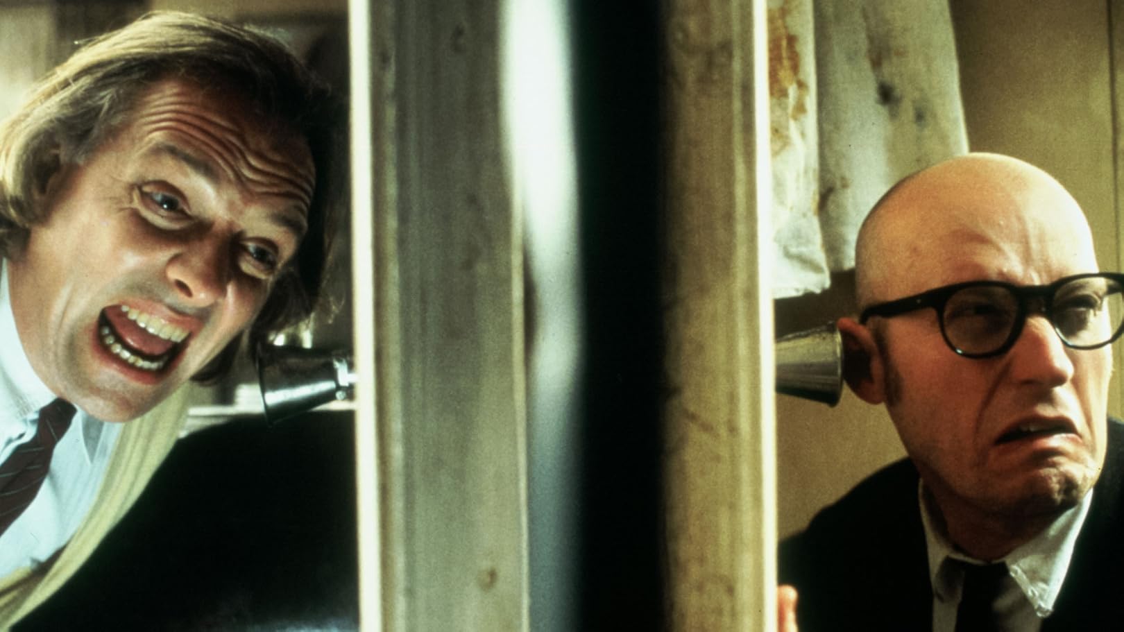 Watch Guest House Paradiso Prime Video