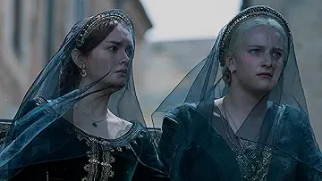 Helaena Targaryen (Phia Saban) mourns her dead sibling in House of the Dragon Season 2 Episode 2, 'Rhaenyra the Cruel'.
