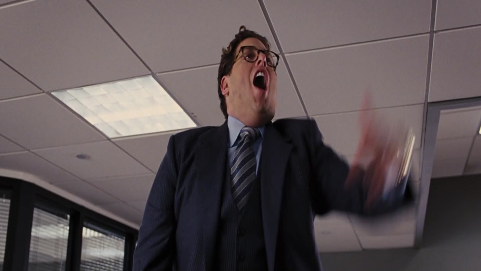 Amazon Co Jp ウルフ オブ ウォールストリート 吹替版 レオナルド ディカプリオ ジョナ ヒル マーゴット ロビー マシュー マコノヒ カイル チャンドラー ロブ ライナー ジョン ファブロー ジャン デュジャルダン テレンス ウィンター マーティン