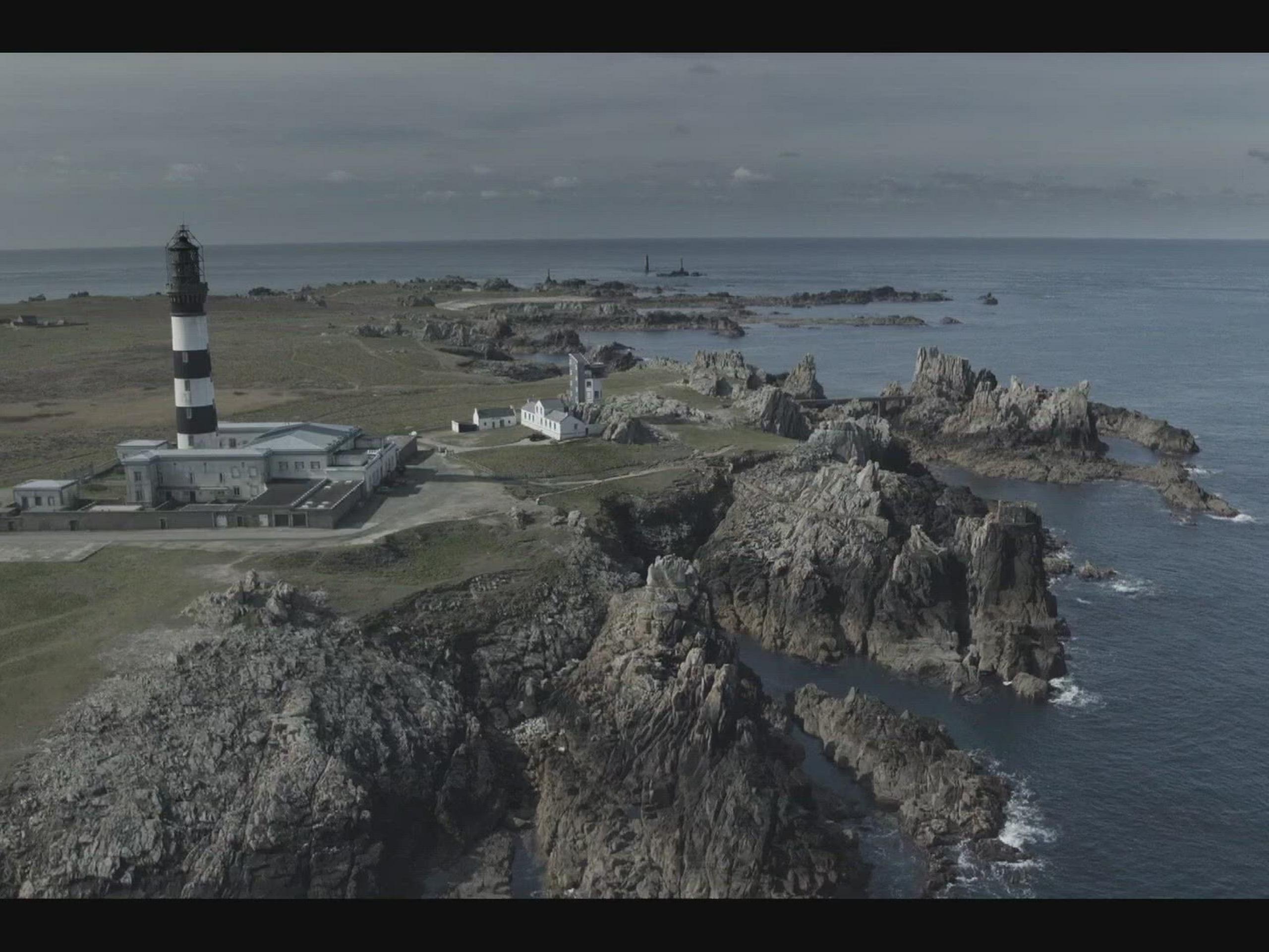 Prime Video: L'île aux 30 cercueils - Saison 1