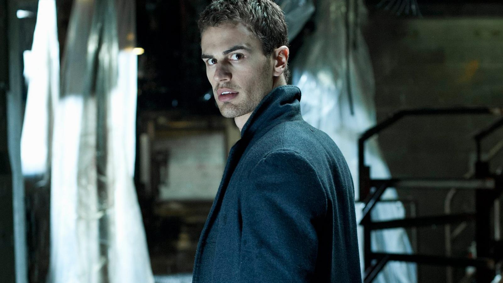 Amazon Co Jp アンダーワールド 覚醒 字幕版 を観る Prime Video