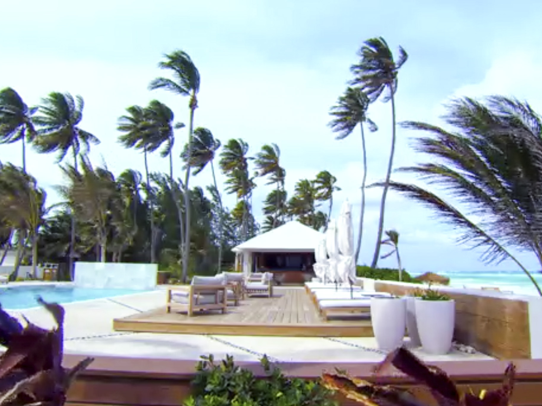 Prime Video: Renovation Island - Season 1