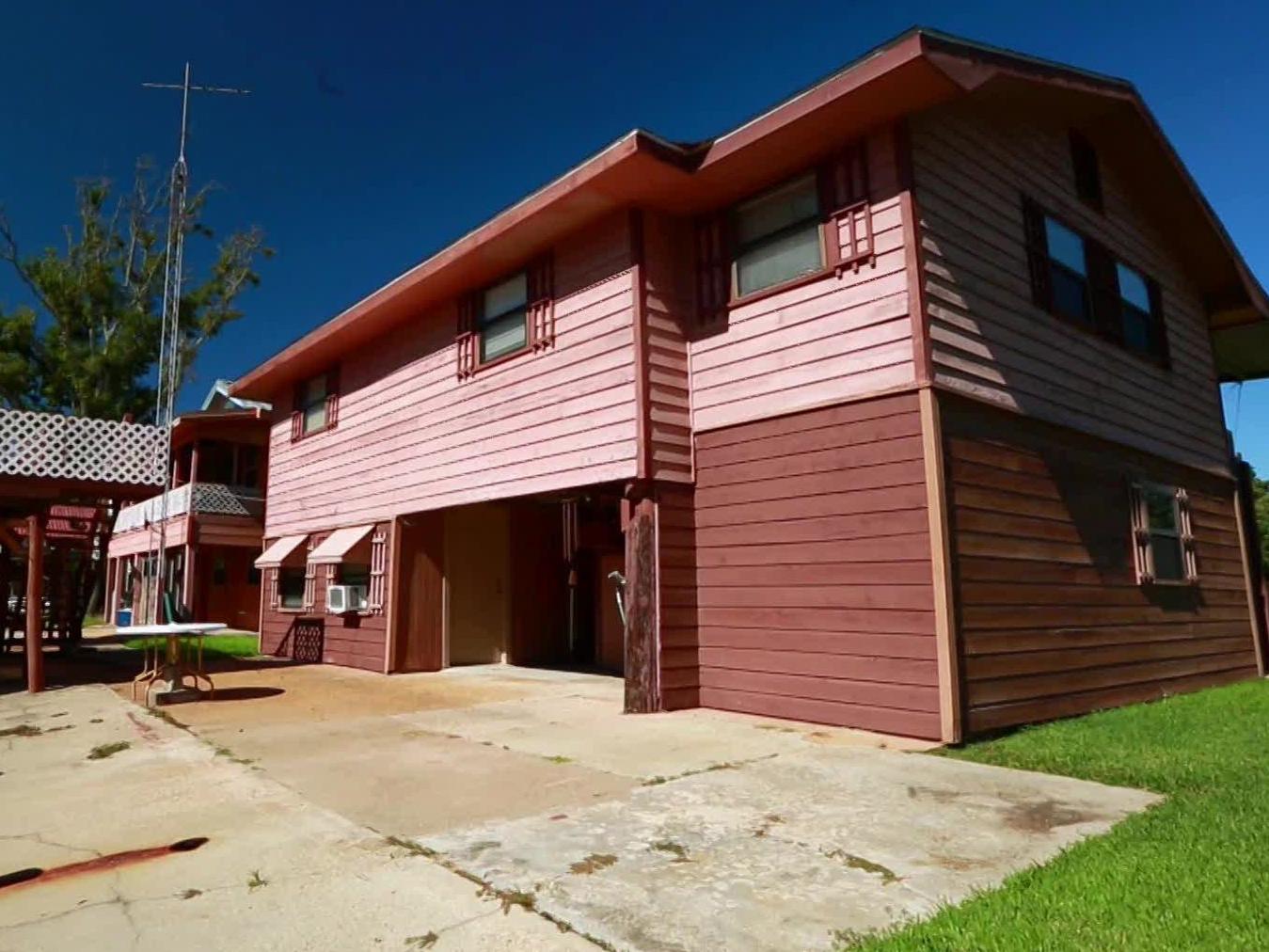 Prime Video Beachfront Bargain Hunt Season 2