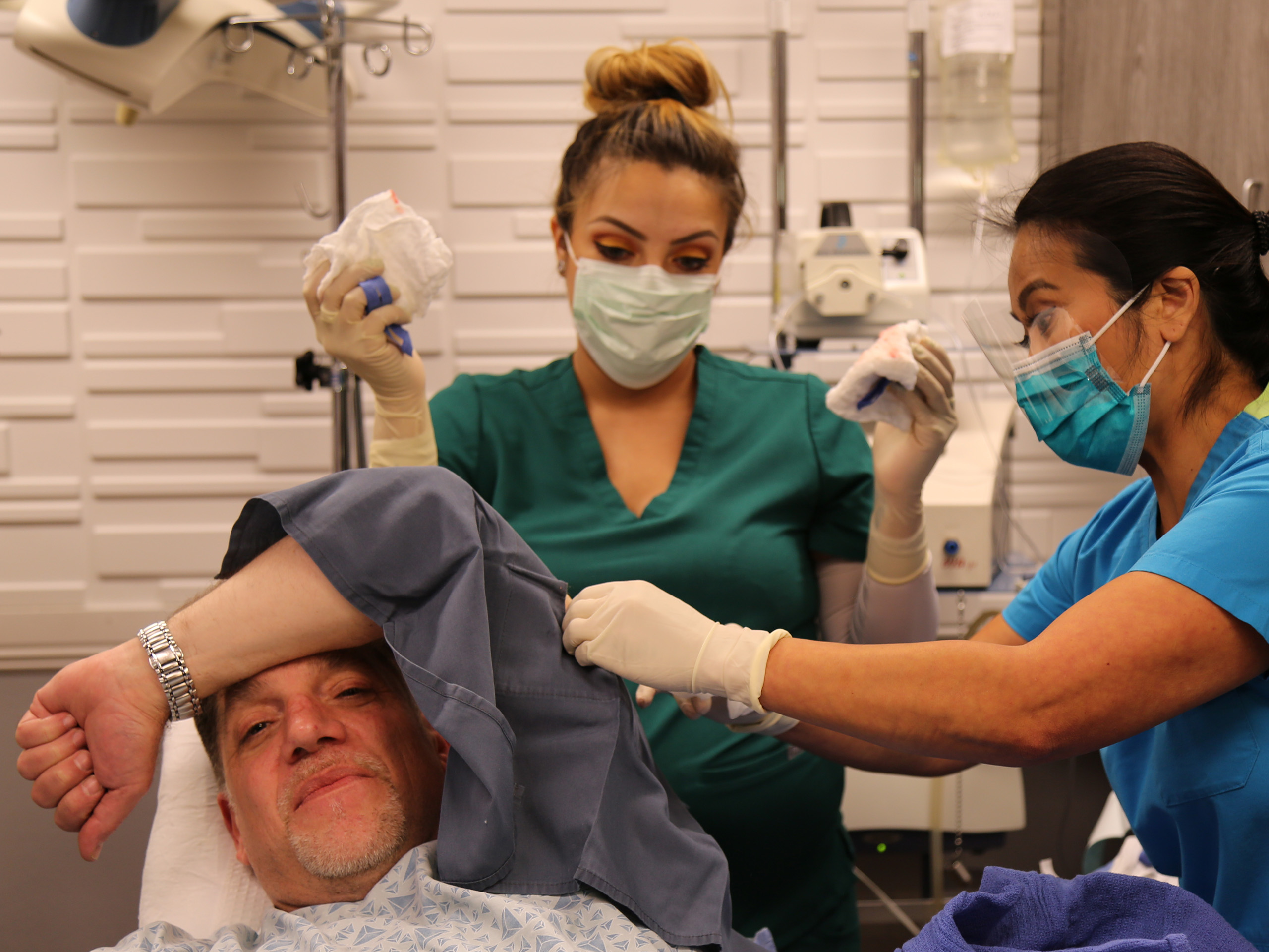 Prime Video Dr. Pimple Popper Season 2