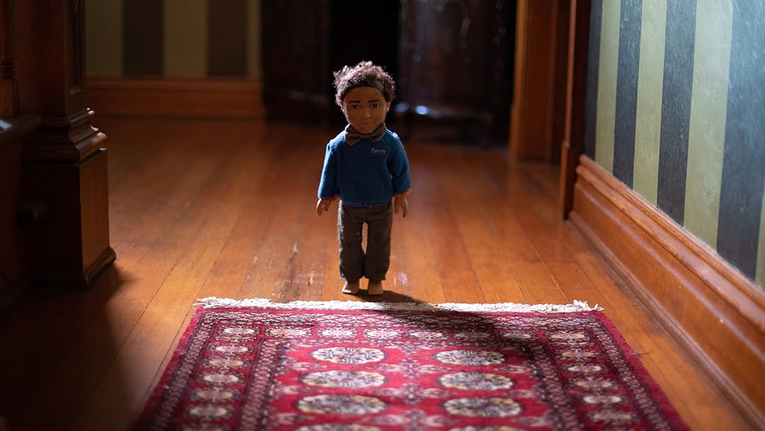 Dolls Tom Downey, Trinity Simpson, Dee Wallace, Bret