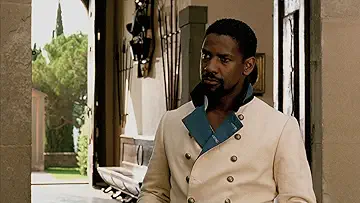 Kenneth Branagh's Benedick, Emma Thompson's Beatrice, Denzel Washington's Don Pedro, Keanu Reeves' Don John, Michael Keaton's Dogberry, Robert Sean Leonard's Claudio, and Kate Beckinsale's Hero on the poster for the Much Ado About Nothing (1993) game