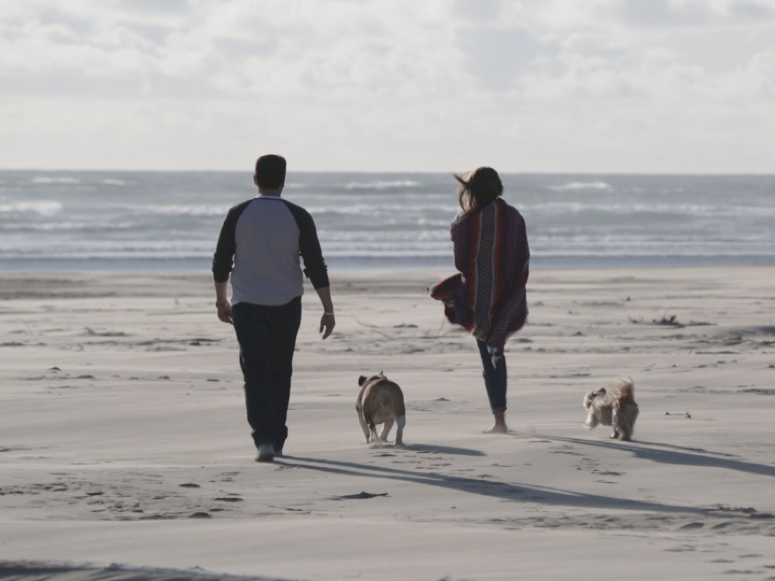 Prime Video Beachfront Bargain Hunt Season 18