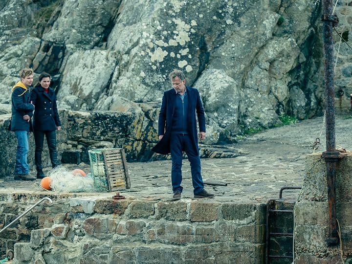 Prime Video: L'île aux 30 cercueils - Saison 1
