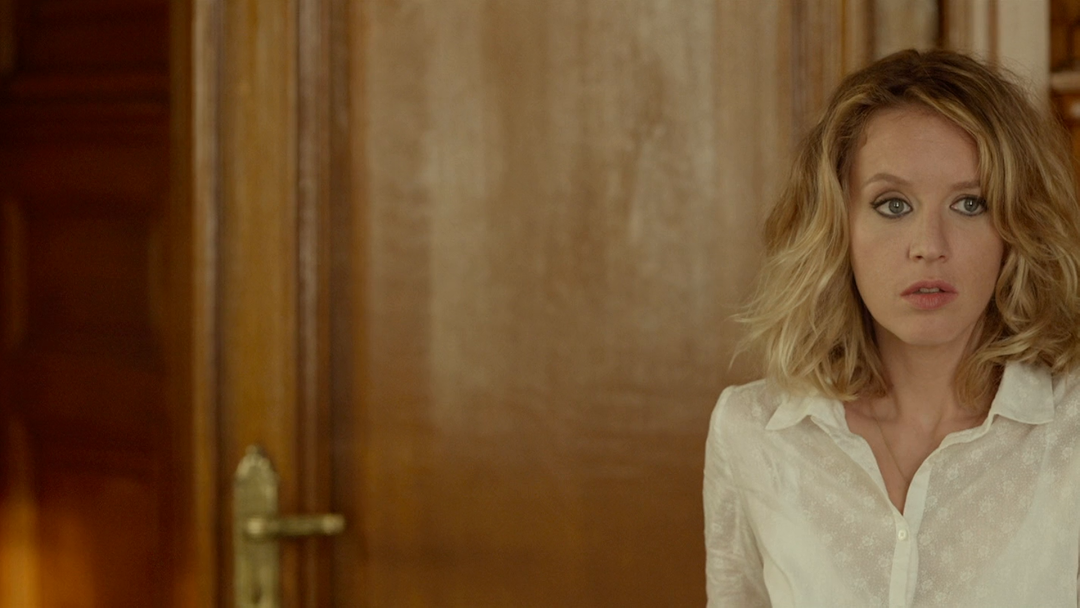 Prime Video: Love is in the Air (aka Amour et turbulences) (English