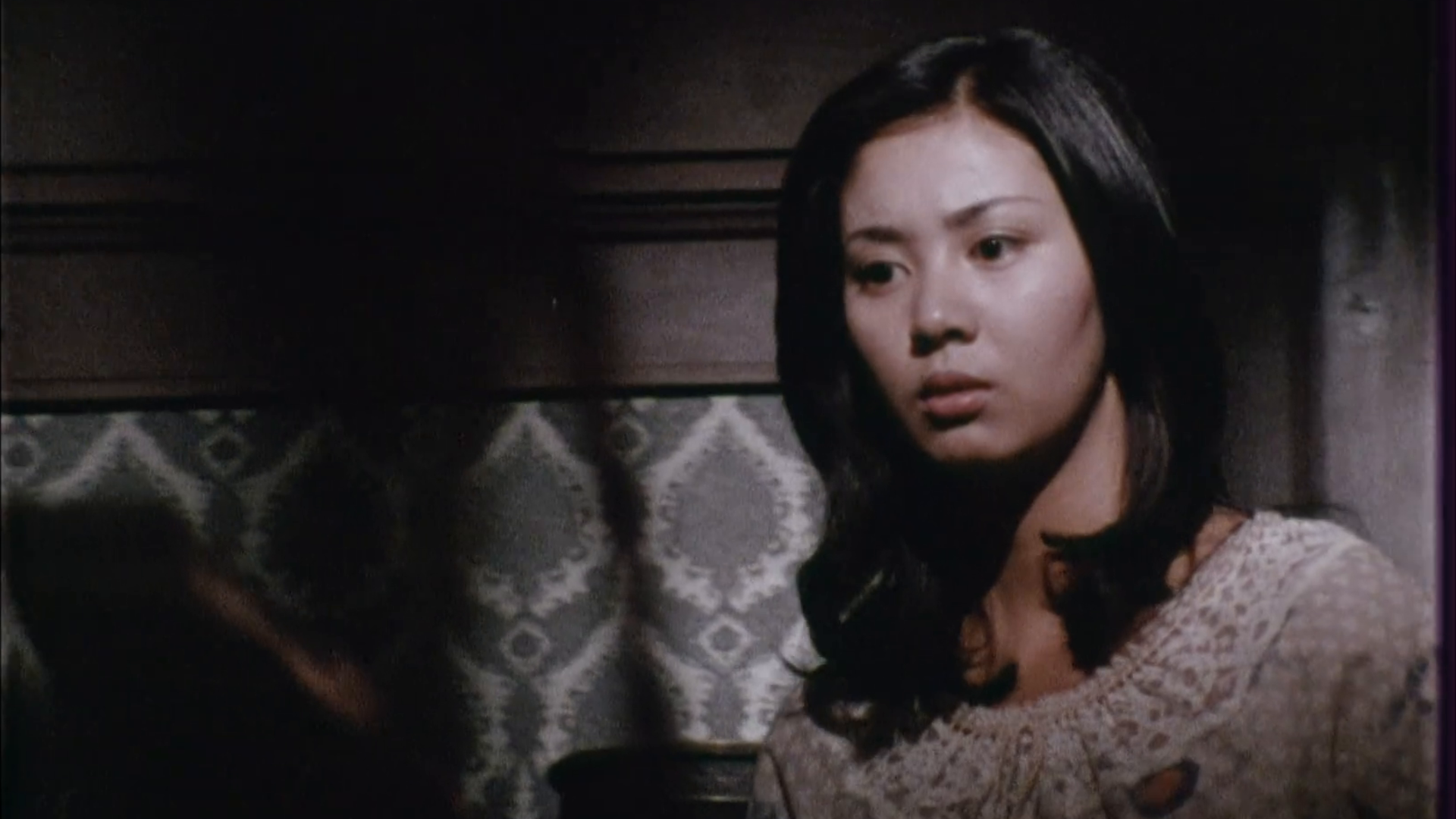 Amazon Co Jp 女王蜂 古谷一行 岡田茉莉子 岩本多代 片平なぎさ 川合伸旺 夏夕介 神山繁 坂東正之助 長門勇 南美江 石松愛弘 富本壮吉 Prime Video