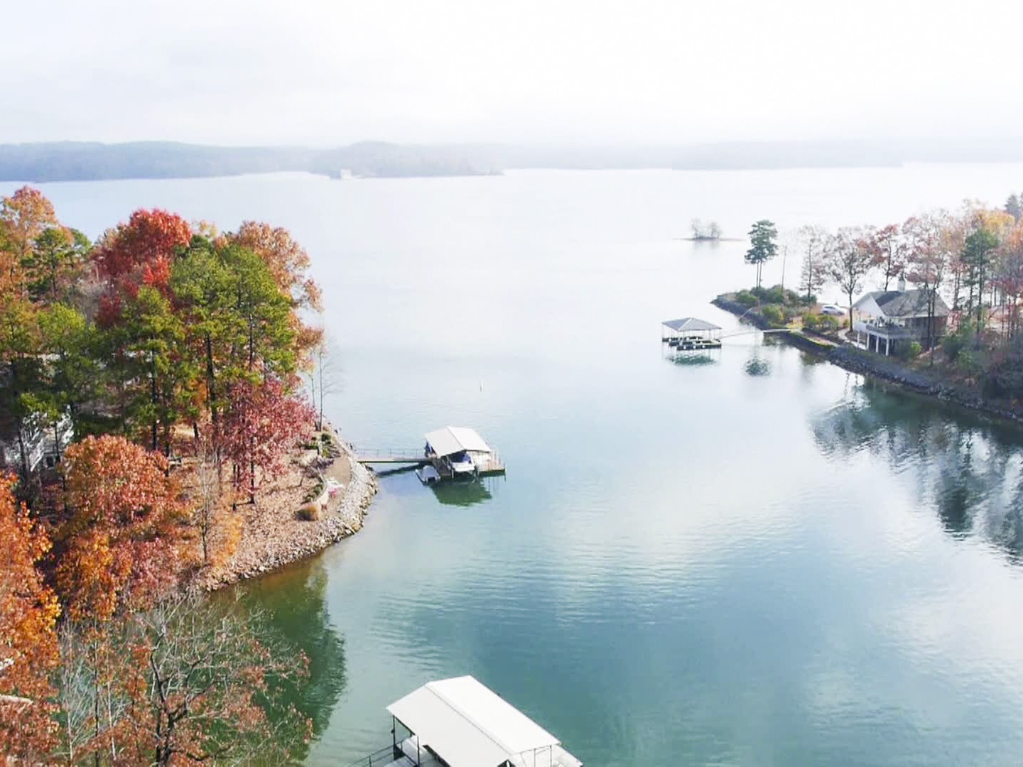 Prime Video: Lakefront Bargain Hunt - Season 2