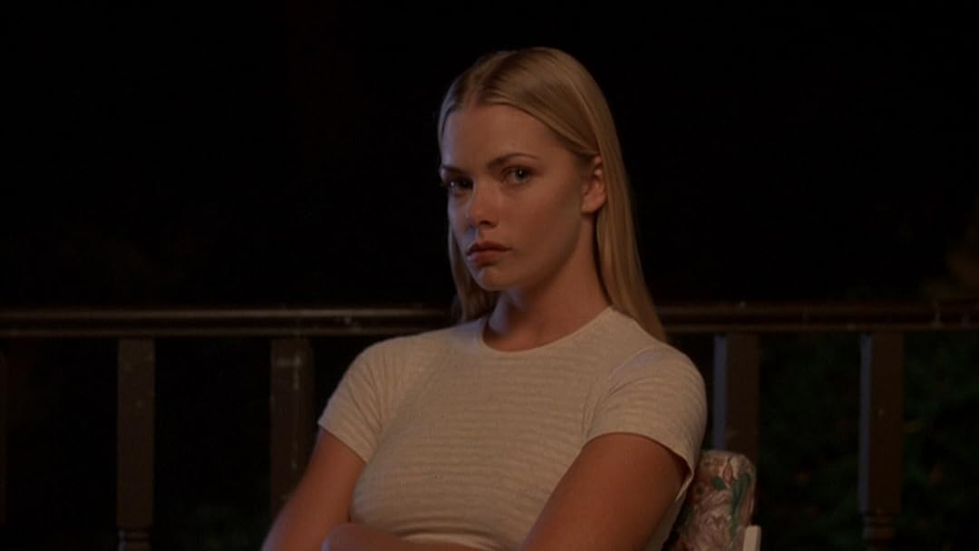 Poison ivy 1992. джейми прессли ядовитый плющ. ядовитый плющ 3. ядовитый плющ новое. ядовитый плющ: новое совращение (1996).