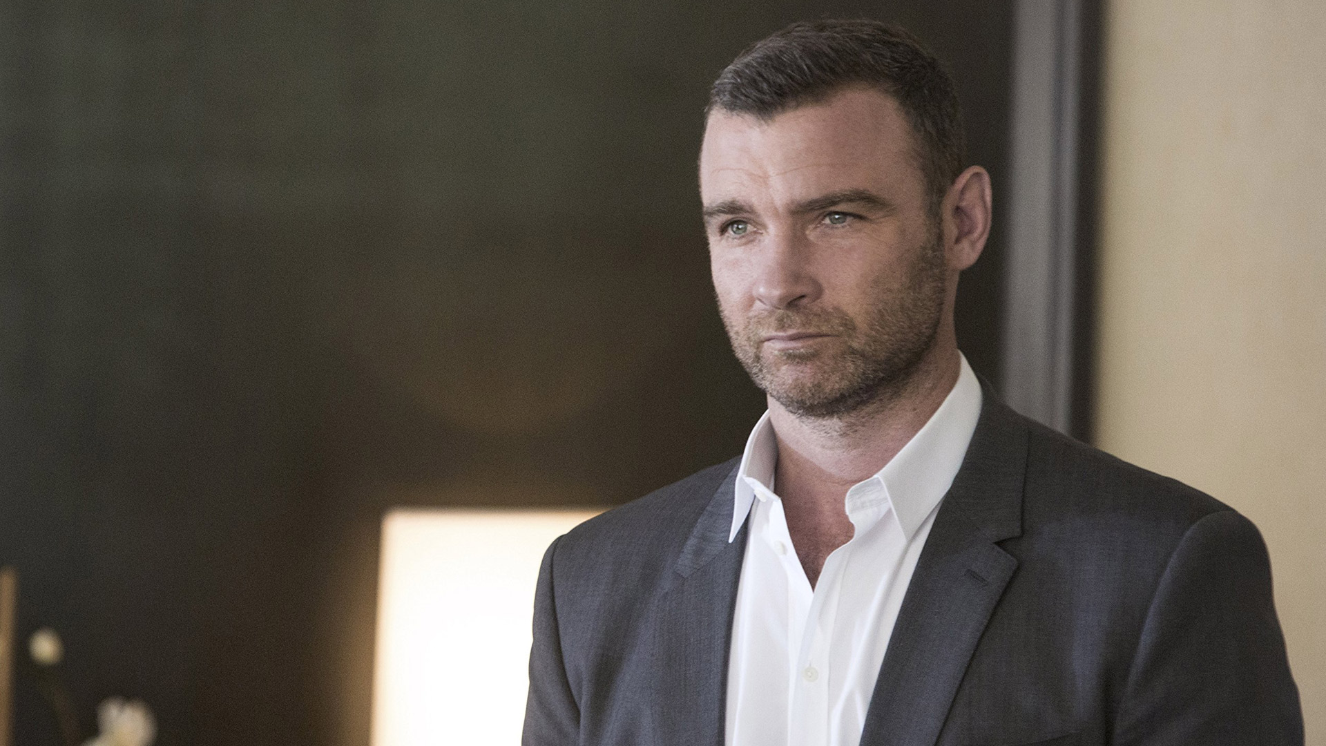Watch Ray Donovan Season 3 | Prime Video