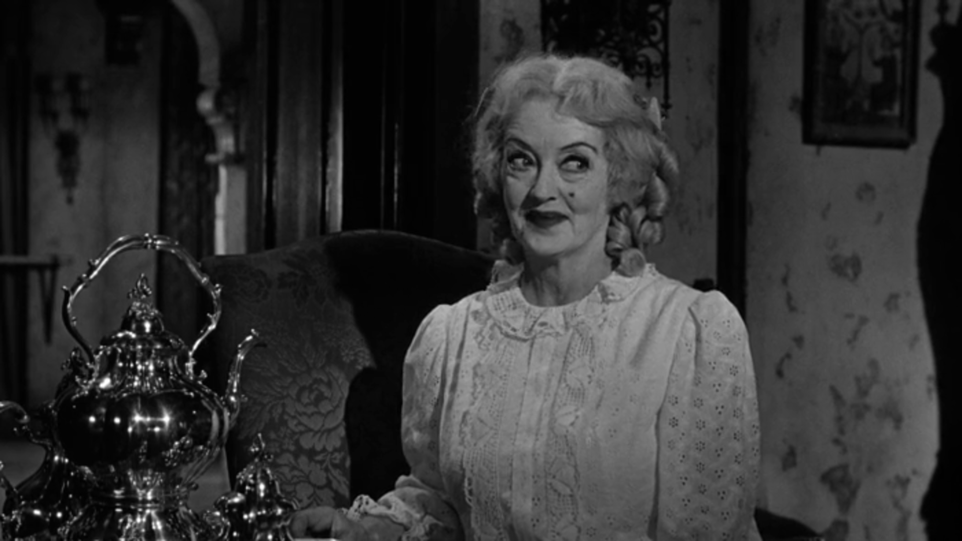 Amazon Co Jp 何がジェーンに起ったか 字幕版 ベティ デイビス ジョーン クロフォード ヴィクトロ ブーノ ロバート オルドリッチ ロバート オルドリッチ Prime Video