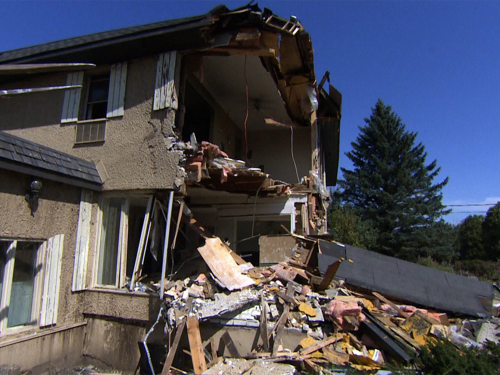 Prime Video: House Hazards