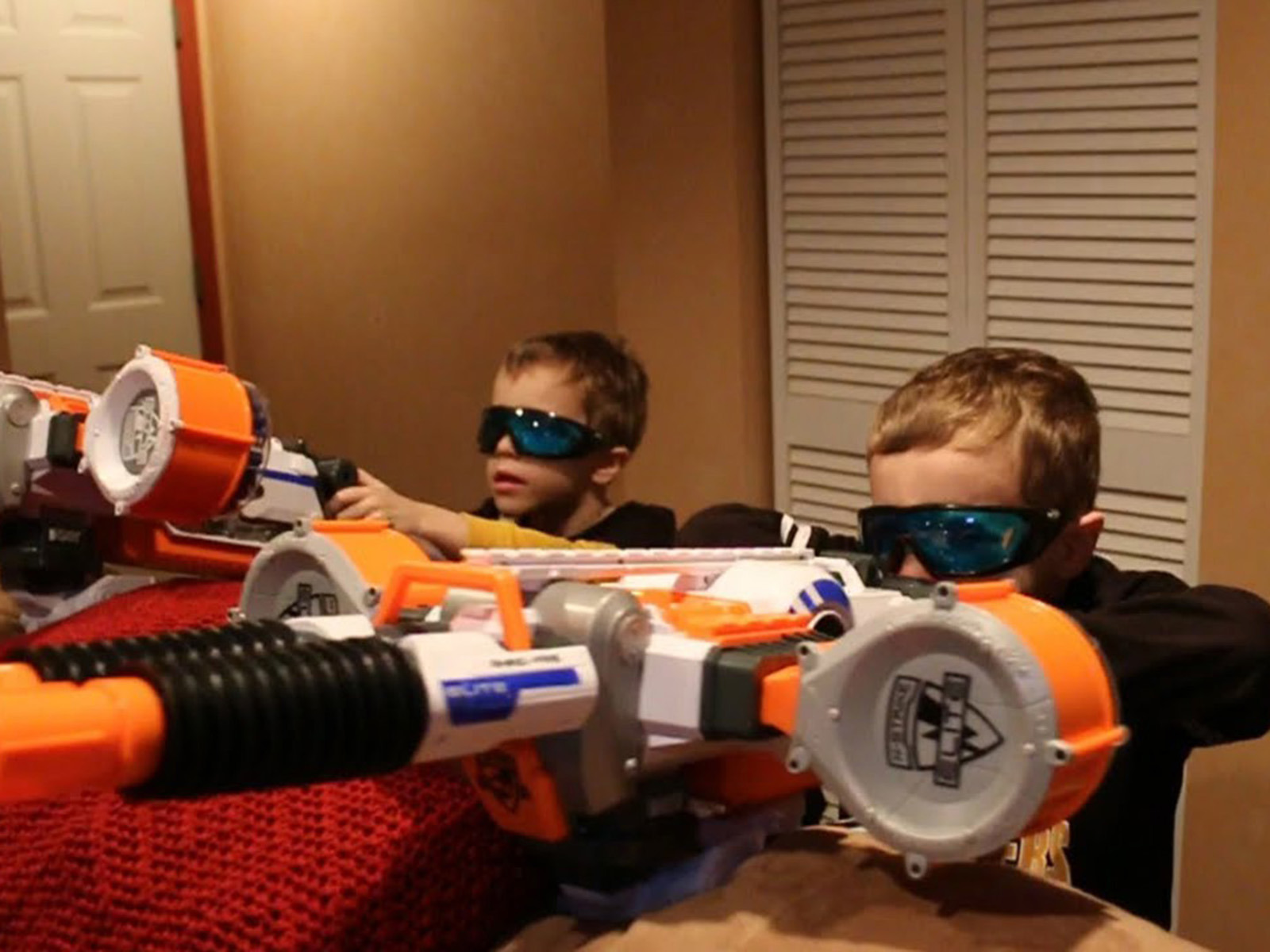 nerf war eli and liam