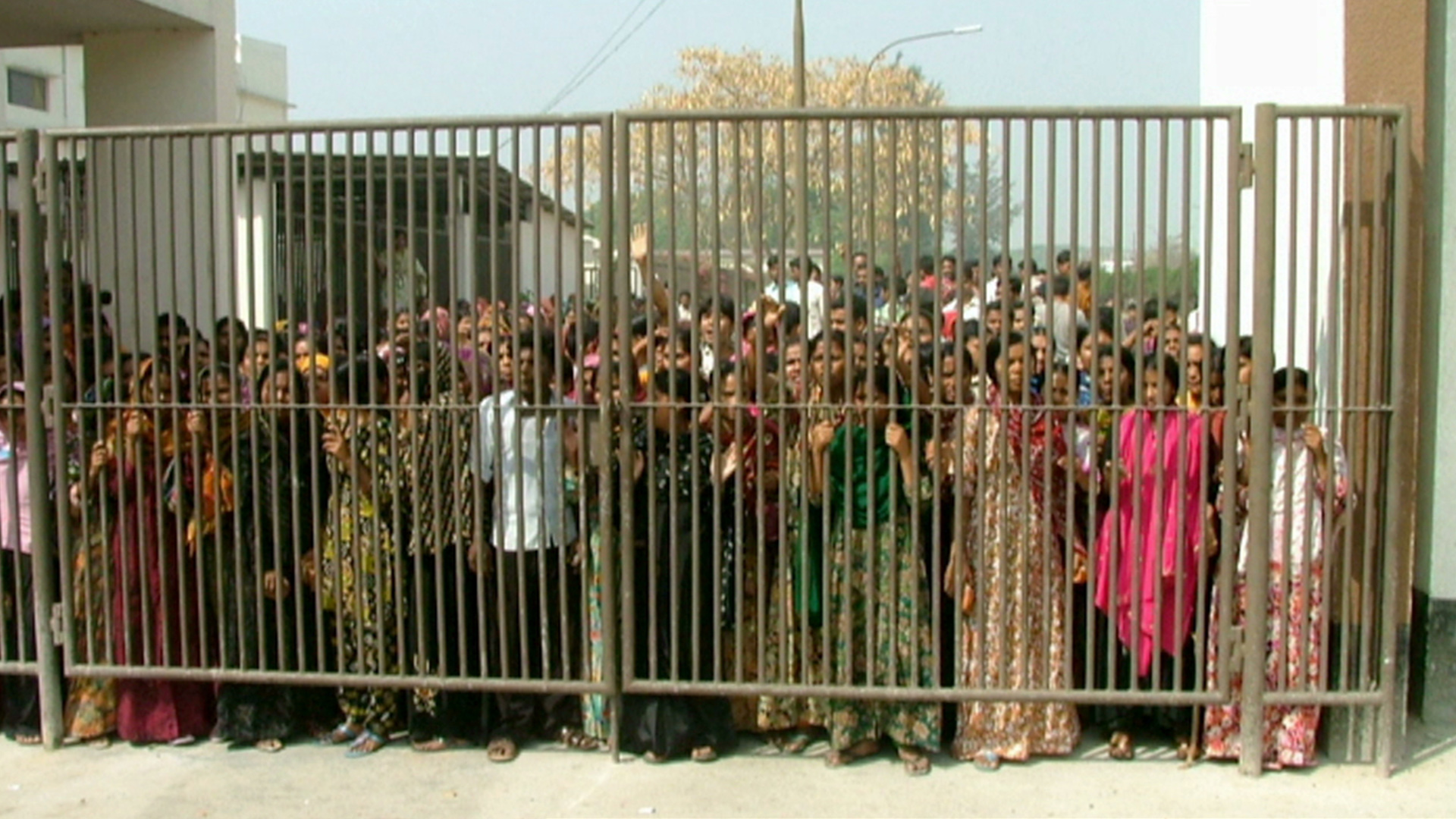 Outline on fashion victim 04 image