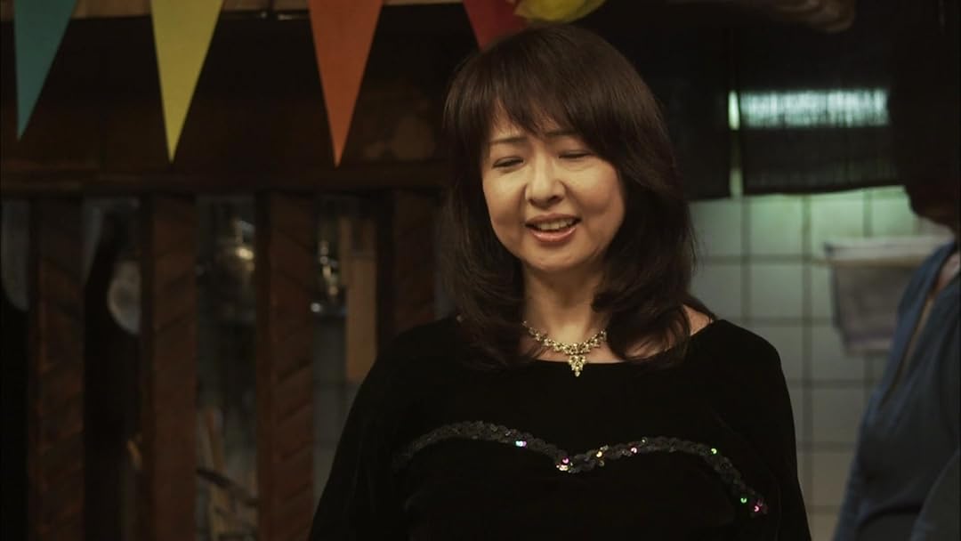 Amazon Co Jp 深夜食堂 ３ 小林薫 不破万作 綾田俊樹 松重豊 光石研 松岡錠司 山下敦弘 熊切和嘉 野本史生 真辺克彦 向井康介 荒井美早 小嶋健作 アミューズ映像製作部 ギークサイト Prime Video