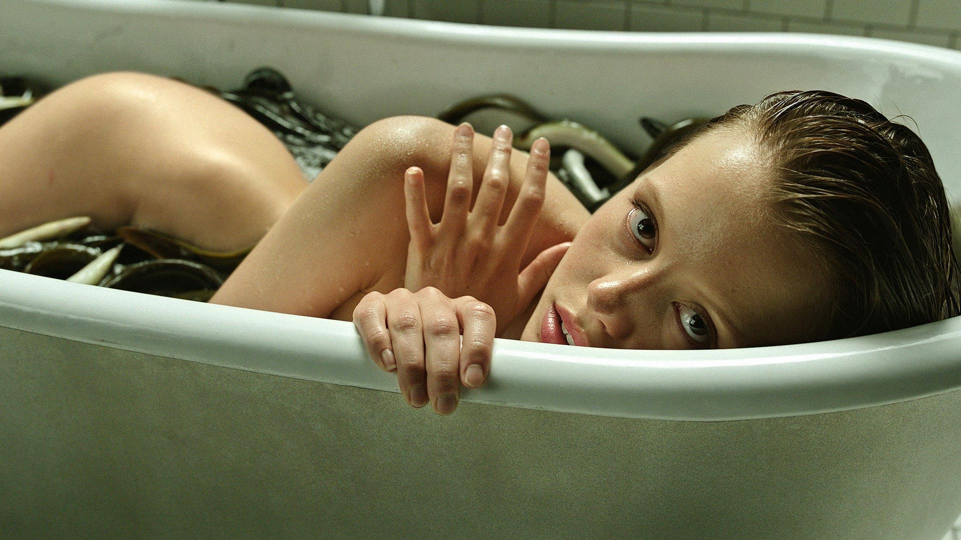 Amazon Co Jp キュア 禁断の隔離病棟 字幕版 を観る Prime Video