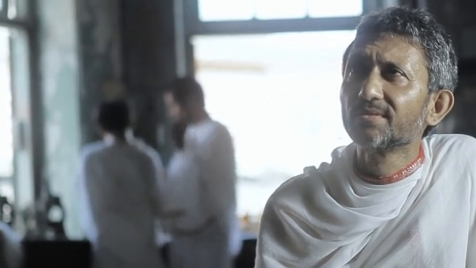 Watch Ship Of Theseus Prime Video Ship of theseus indie indian cinema has finally come of age on the international fest scene, and no film better demonstrates this than ship of theseus. were ship of theseus from a european country, it's likely that limited but solid repertory play would be in the cards, but until public minds stop. watch ship of theseus prime video