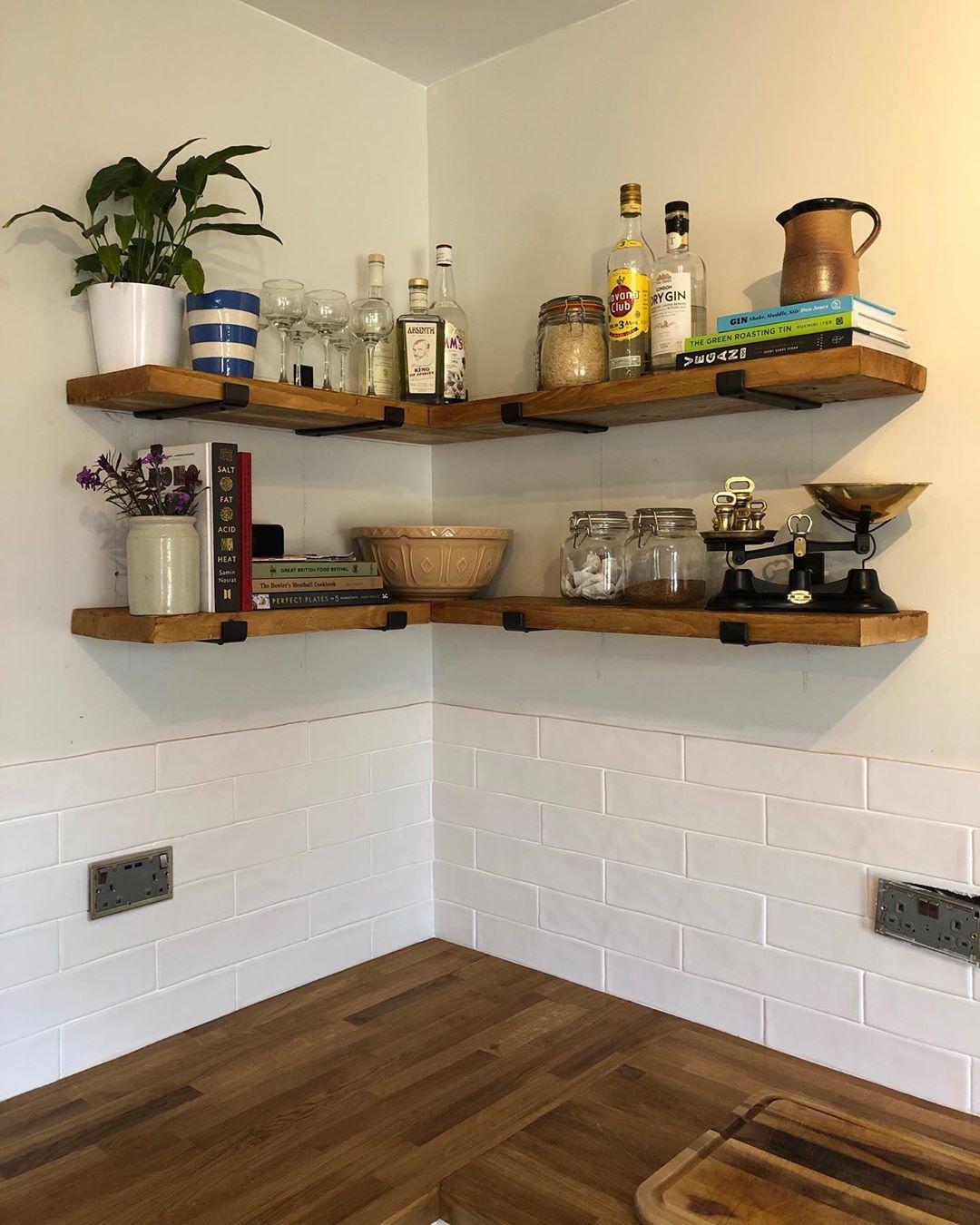 ORBETO SHELF BRACKETS